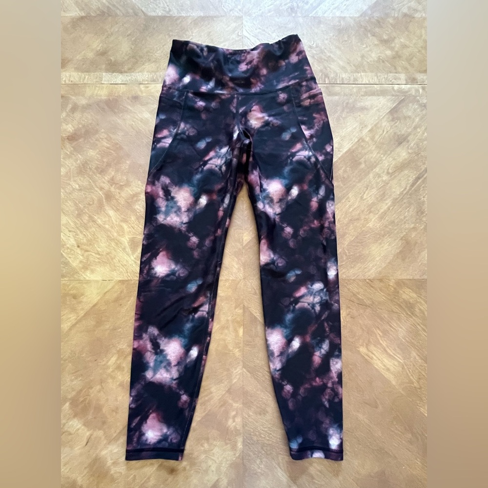 Old Navy Artistic Black and Pink Leggings